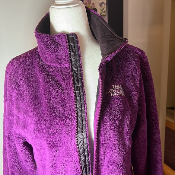 North face purple fleece jacket - Picture 8 of 10